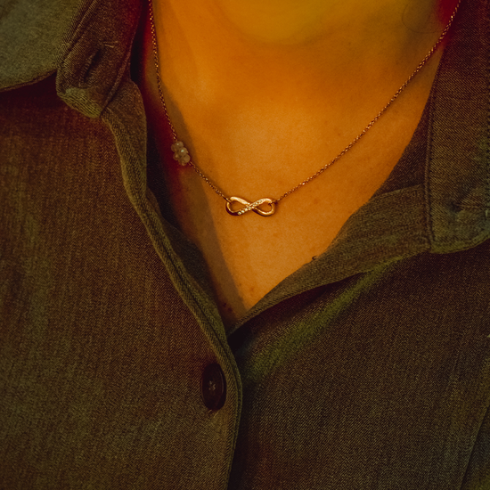 AV γυναικείο ασημένιο κολιέ άπειρο με ζιργκόν και λουλούδι