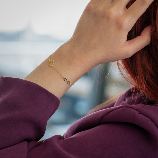 AV χρυσό γυναικείο βραχιόλι με μοτίβο λουλουδιού και το άπειρο