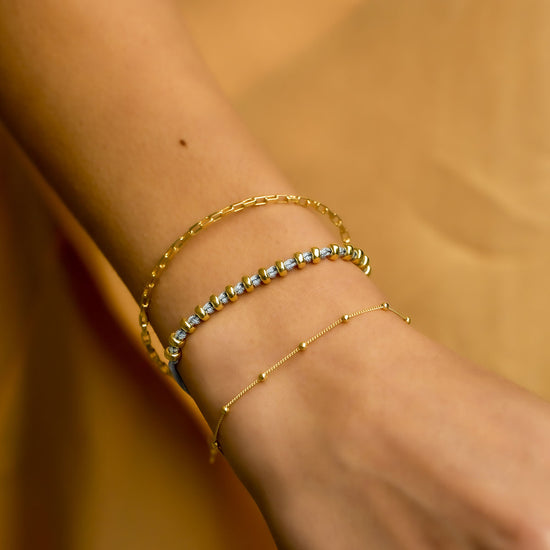 ANGARA BANGLE